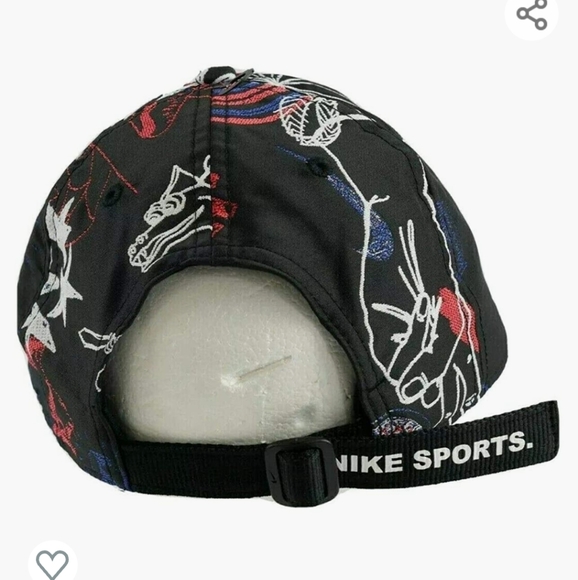 Nike Sportswear Heritage86 Doodles Graphic Strapback Cap - Picture 5 of 11